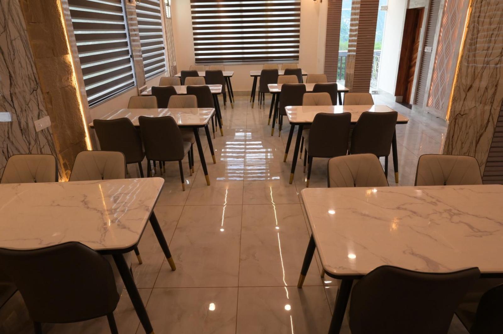 Hotel Udit Inn Rudraprayāg Zewnętrze zdjęcie