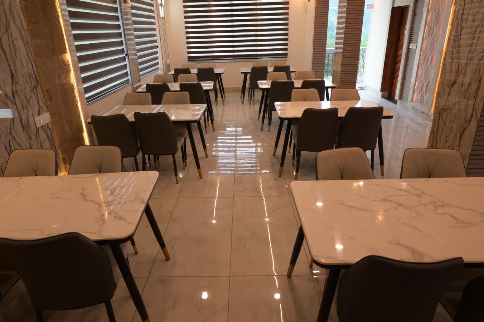 Hotel Udit Inn Rudraprayāg Zewnętrze zdjęcie